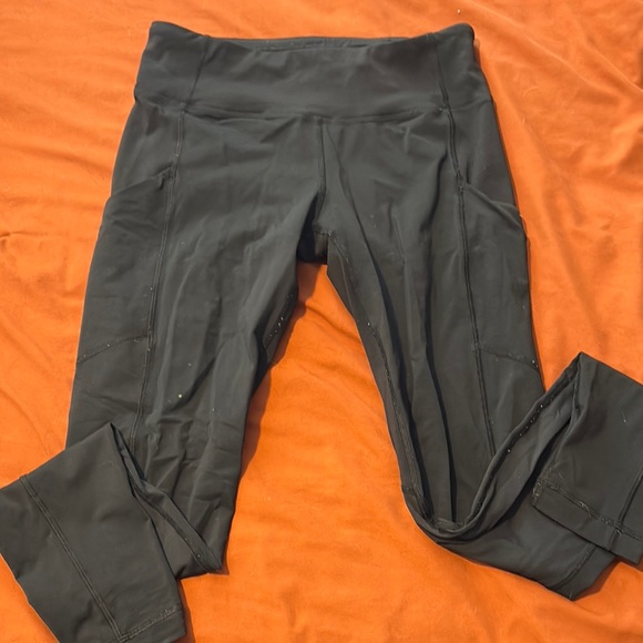 Black lululemon Leggings - Picture 1 of 5